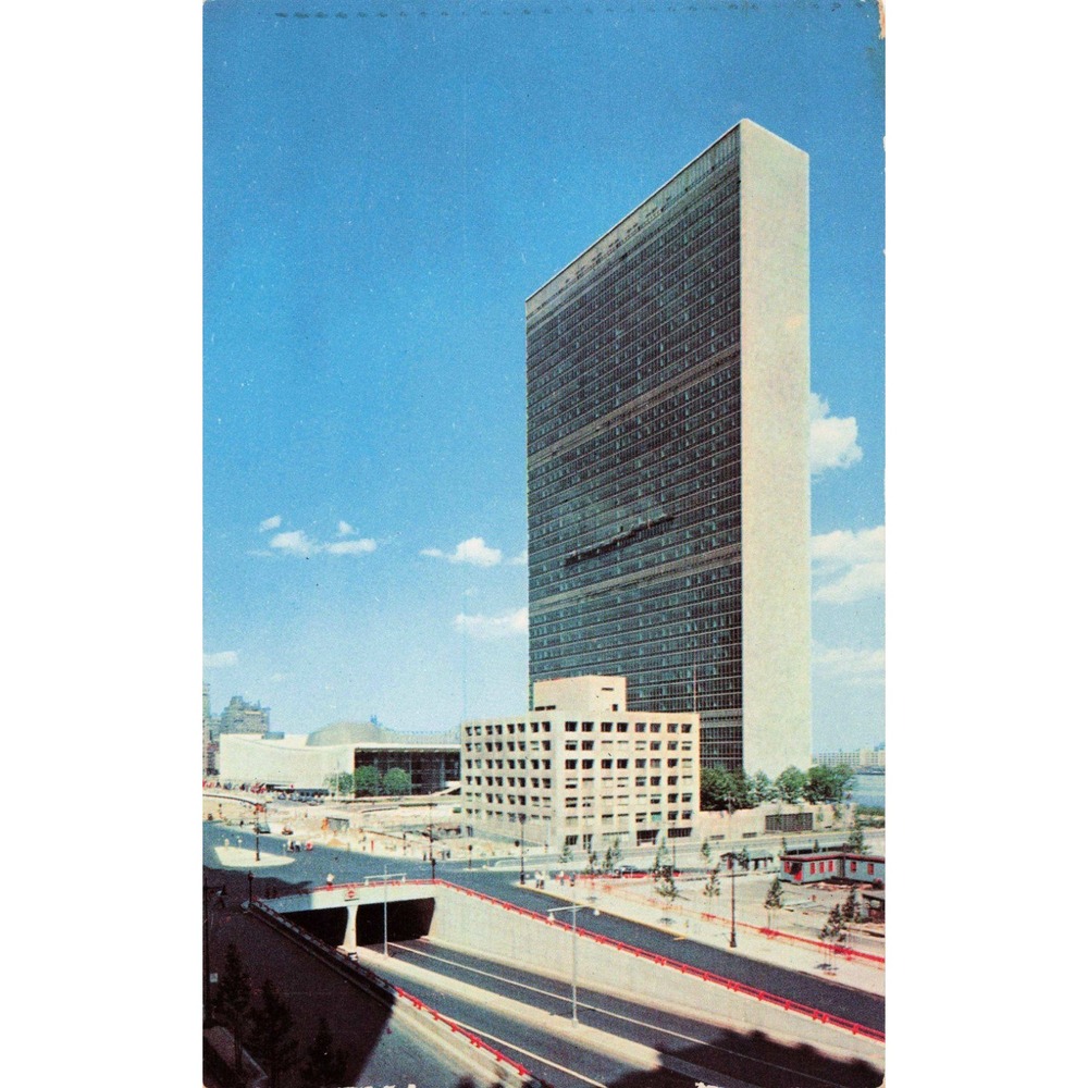 New York City NY NYC UN United Nations Headquarters Secretariat Chrome Postcard